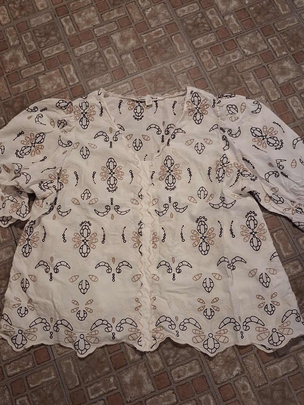 Cato Cream Embroidered Button-Up Blouse with Black & Tan Motifs 22-24W
